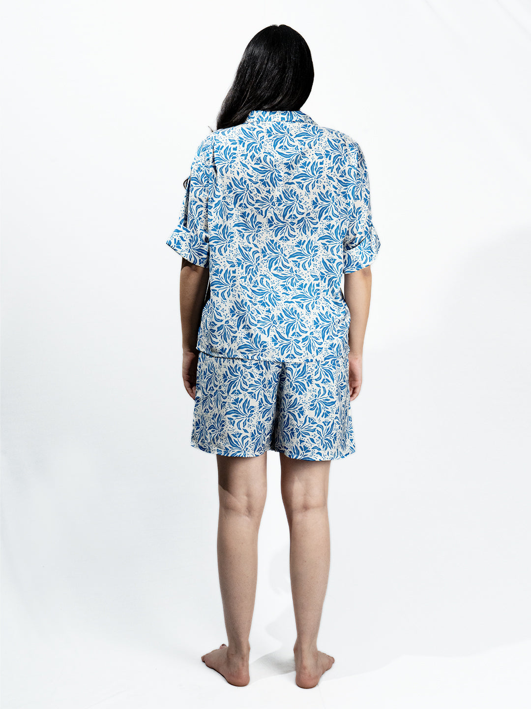 Women’s Blue Floral Print Relaxed V-Neck Top & Shorts Set