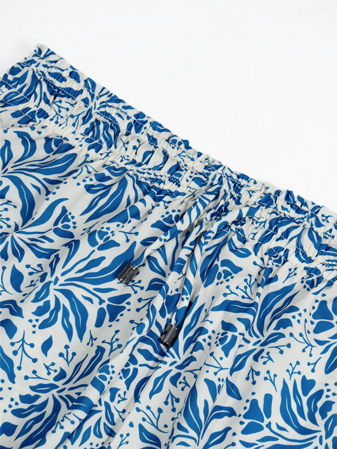 Women’s Blue Floral Print Relaxed V-Neck Top & Shorts Set