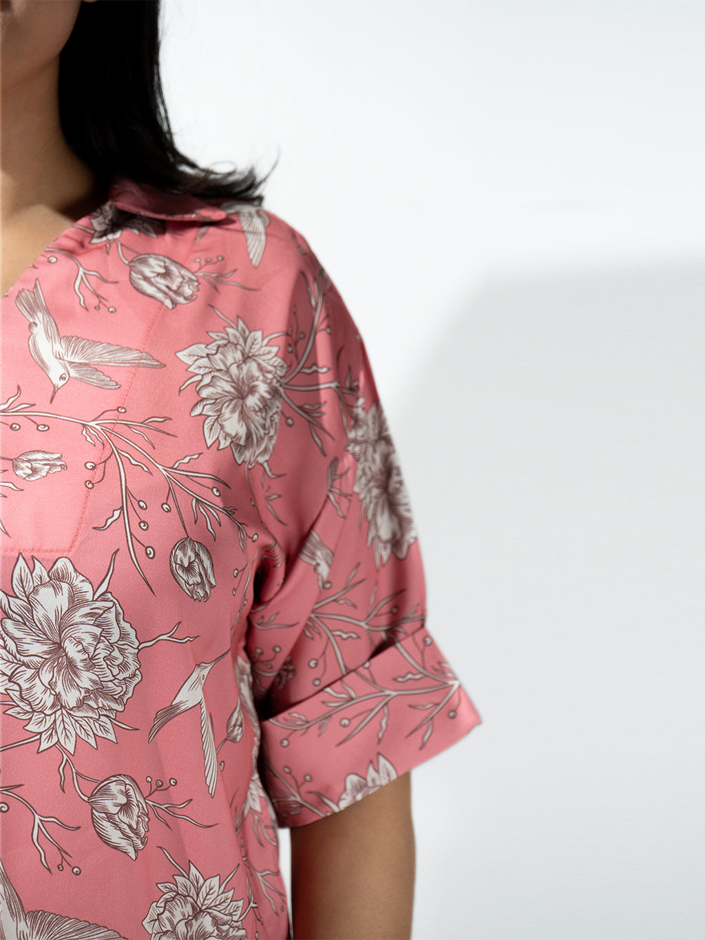 Women’s Fuchsia Pink Nature Print Relaxed V-Neck Top & Shorts Set