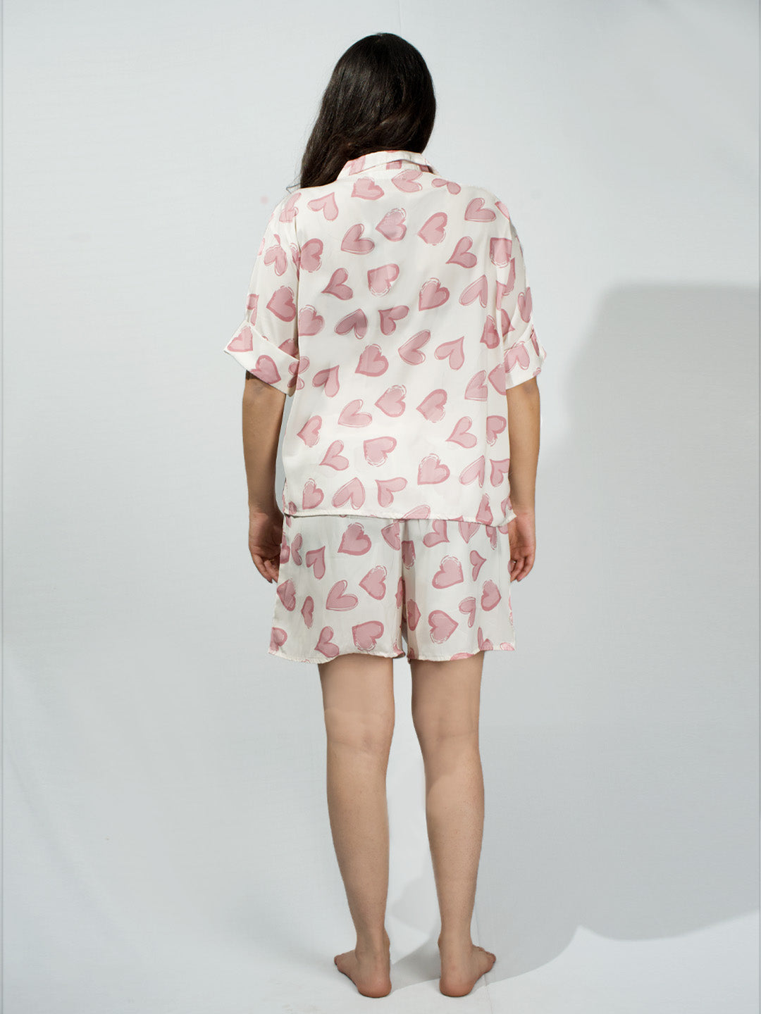 Women’s Ivory Brushes Heart Print Relaxed V-Neck Top & Shorts Set