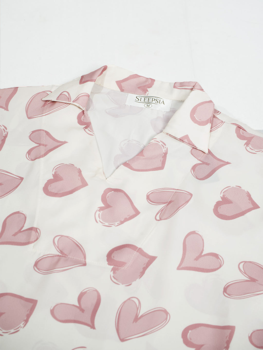 Women’s Ivory Brushes Heart Print Relaxed V-Neck Top & Shorts Set